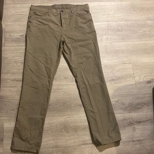 Mens weatherproof gray pants.  34x32